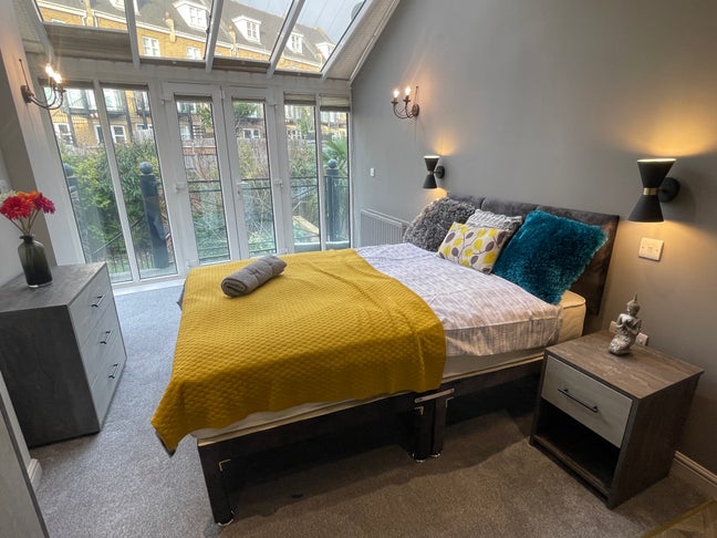 KFD 💥 Luxury Home in Hotel Style 💥 Ensuite Rooms Main Photo