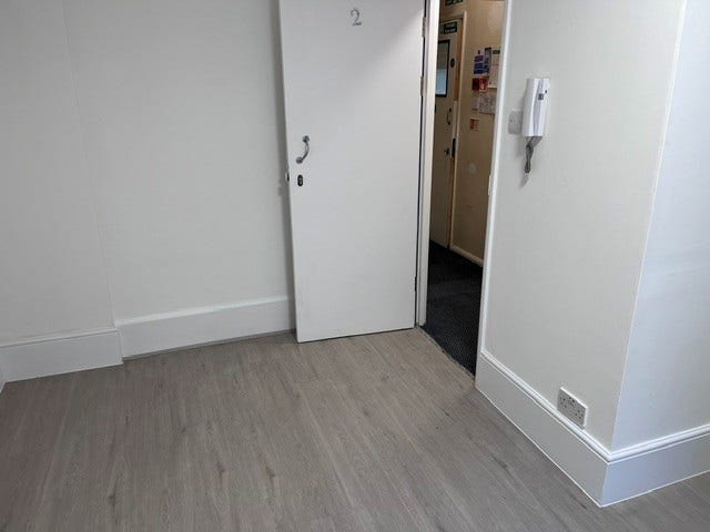 Brand Newly Refurbished Room Inclusive Of Bills Main Photo