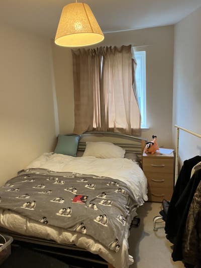 3 Floor Flat with Patio and Balcony -Leith Main Photo