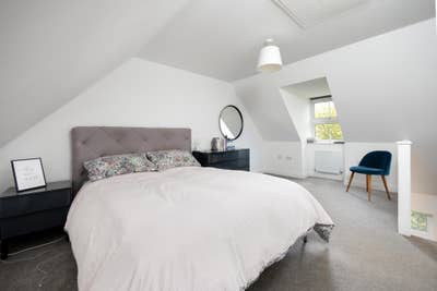 Master Double Bedroom in Corsham Main Photo
