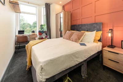 Stylish Ensuite Room | Salford | Bills Inc Main Photo