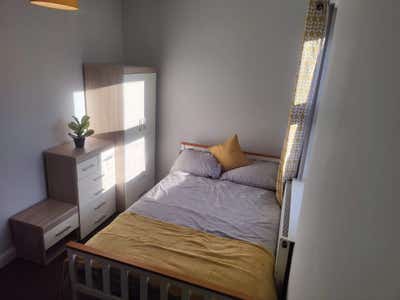 A Single and a double room near town center Main Photo