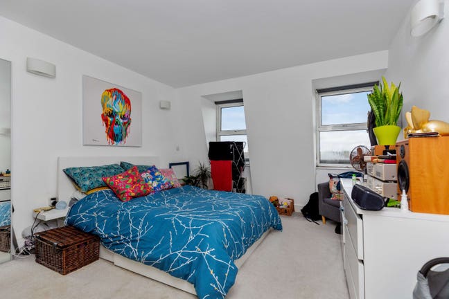 Bright Double Room in Top Floor Flat | Penge SE20 Main Photo