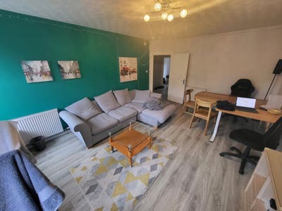 Double (en-suite) room available for PhD students Main Photo