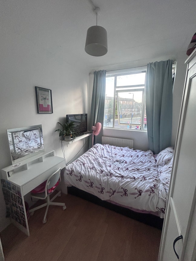 Flatmate wanted in Battersea!  Main Photo