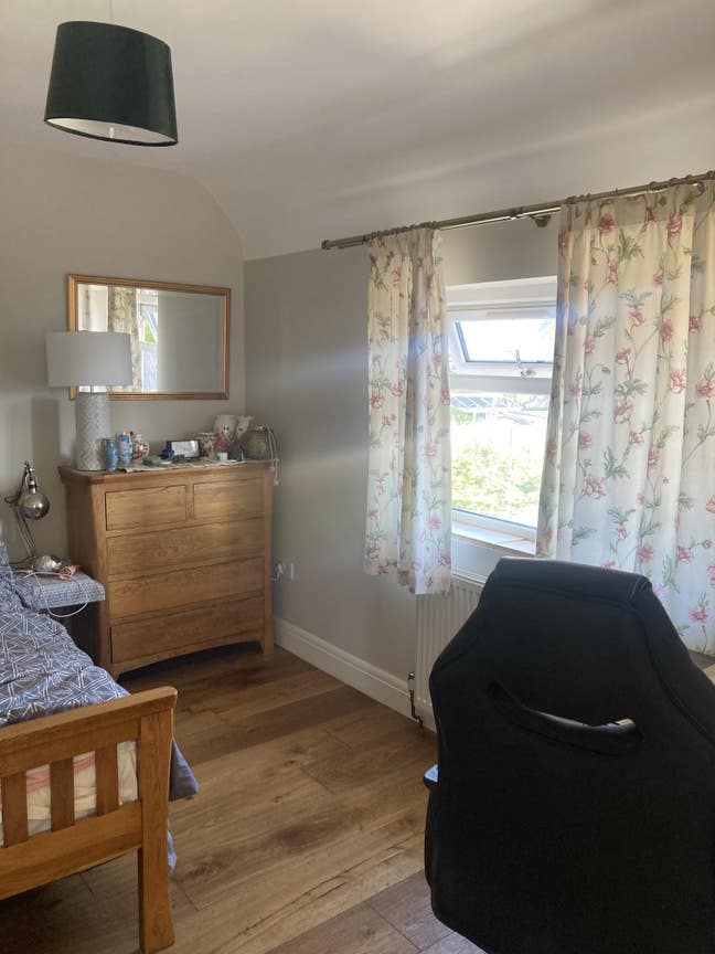 Large double room next to town centre  Main Photo