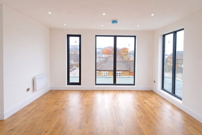 Two Bedroom Flat - Near Maze Hill ST SE10 Main Photo