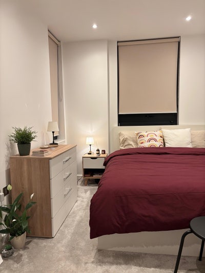 Spacious Ensuite Room | Central MK | Gym &Amenties Main Photo
