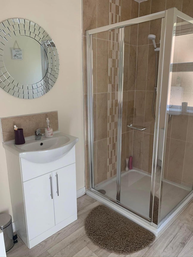 Spacious double room  Main Photo