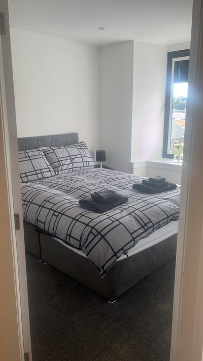 Looking for a female flatmate in central Oban Main Photo