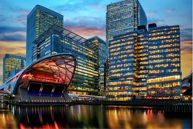 Gorgeous Large 4 bedroom flat near Canary Wharf  Main Photo