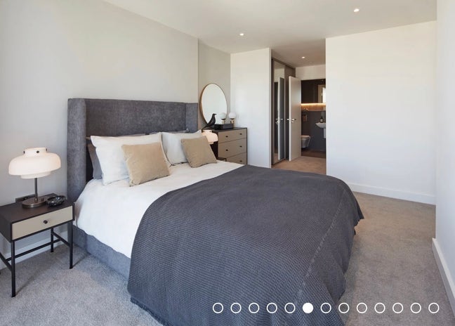 Female flatmate Deansgate Residences west tower💗 Main Photo