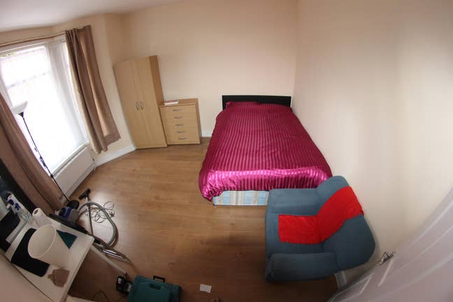 Claude Road - E13 - Upton Park - Double Room Main Photo