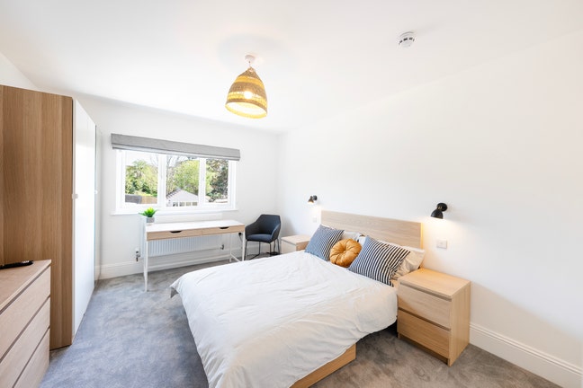  Stylish Ensuite Room Available in Downend Main Photo