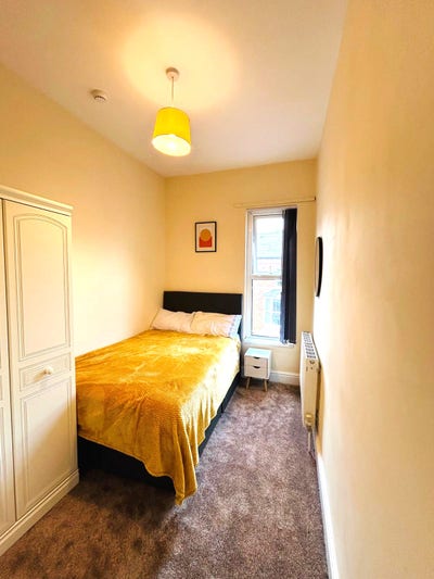 House share in Walsall WS1 Main Photo