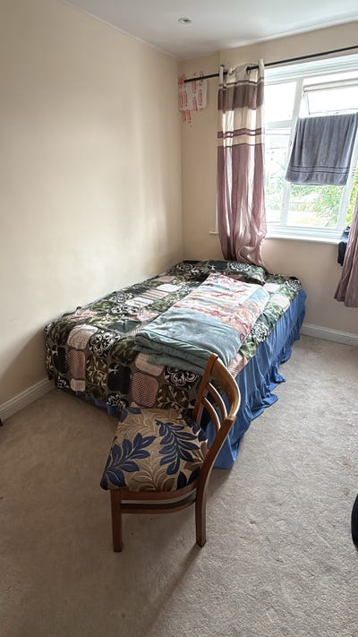 Double Room Available – RM6 4Rl Main Photo