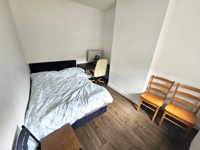 Double Room for Rent in Far Cotton - All bills inc Main Photo