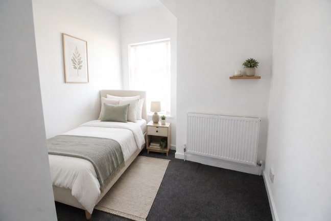 Brand New Single En-Suite Room-All Bills Included Main Photo