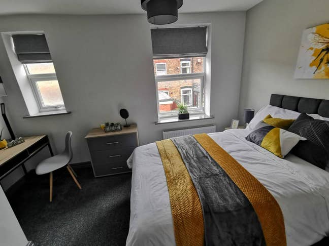 🏡  Double Room | Small 4-Person House Share Main Photo