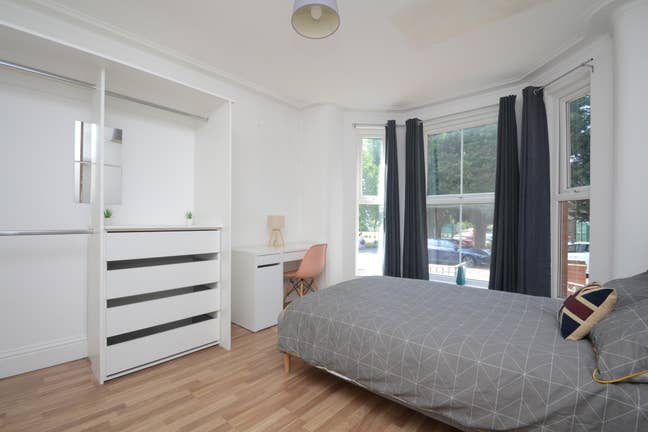 Exceptional 10-Bed Student Home | Aubrey Road Main Photo
