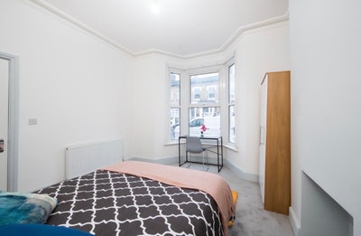 Room Available in 5-Bed House|Tottenham N15|Garden Main Photo