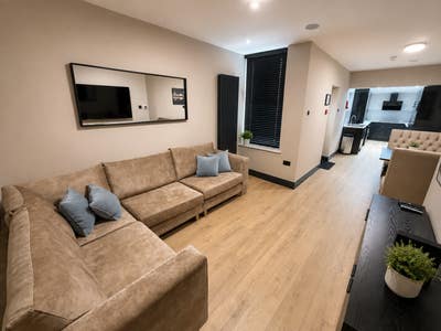 Jubilee Drive - Brand New Refurb Property Main Photo