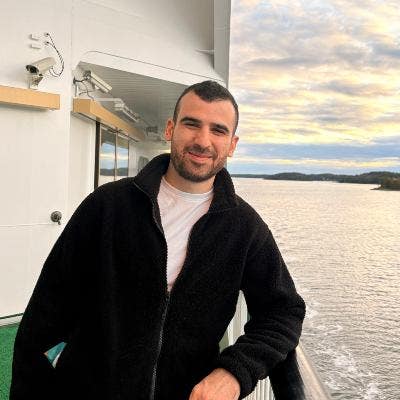 International student looking for a room in Dundee Main Photo