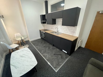 Furnished First Floor Studio in Retford Main Photo