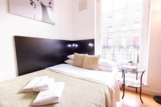 Stunning Studio flat bills included, Euston Main Photo