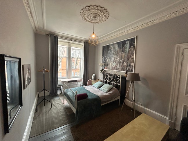 Beautiful rooms - West End location (G4) Main Photo