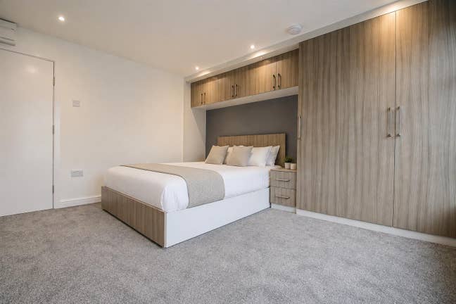 Studio - Great Location - All Bills Included  Main Photo