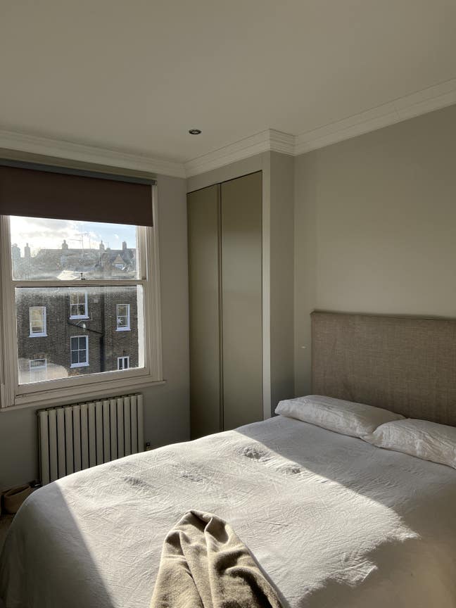 Sunny Double Room in Beautiful De Beauvoir Home Main Photo