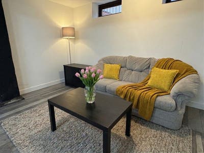 Beautiful one-bedroom apartment with bill included Main Photo