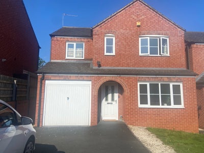 Comfortable village home close to M5 and hospital  Main Photo