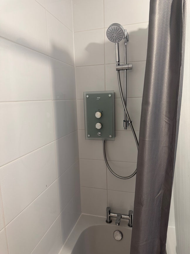 Room for rent in Westhoughton, BL5 Main Photo