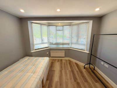 DSS-Studio Flat Available in Northolt Ealing UB5 Main Photo