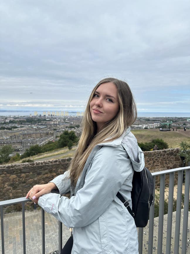 Looking for a house/flat share Main Photo
