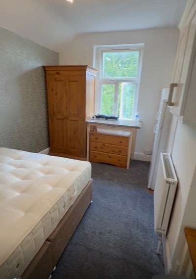 Move in now! Ensuite room Nr Birmingham city,shops Main Photo