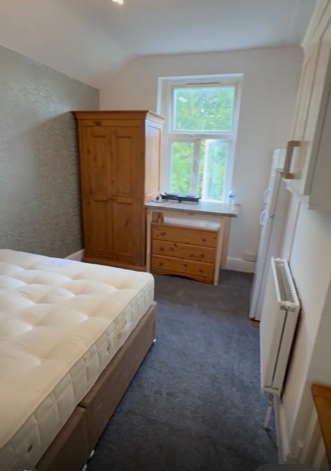 Move in now! Ensuite room Nr Birmingham city,shops Main Photo