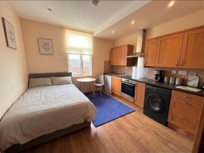 Airbnb-Style Studio, Bills Included – Princess Rd  Main Photo