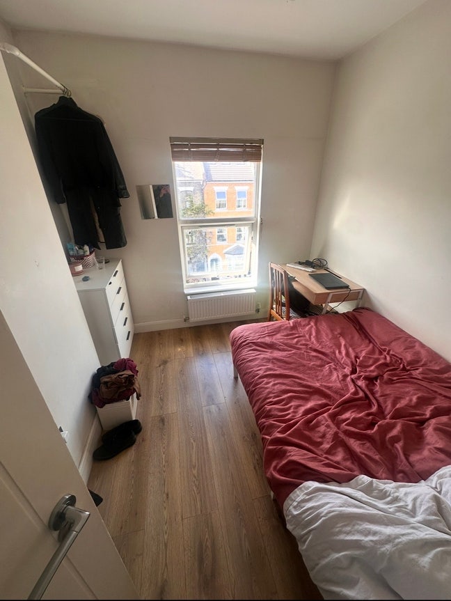 Bright Double Room in Hackney Main Photo