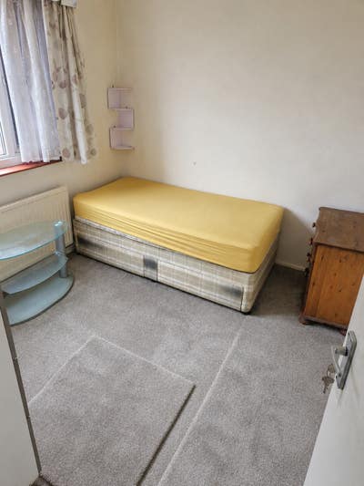 Single Room UB7 | &pound;520 Bills Included Main Photo