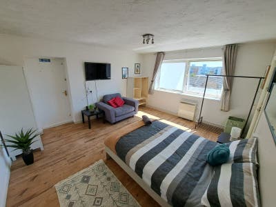 🏡✨ Lovely Studio in North Woolwich | 1st November Main Photo