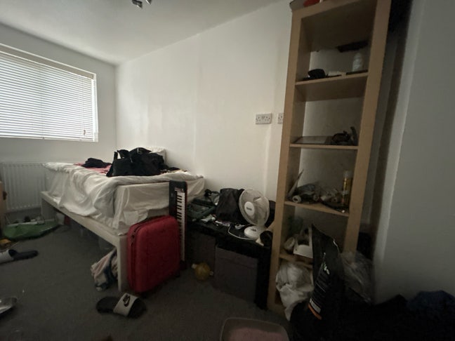 Room for rent  Main Photo