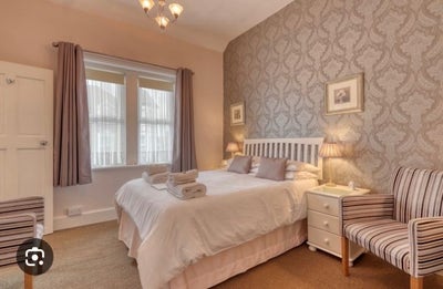  En-Suite  & Double Room Available – RM7 7LB Main Photo