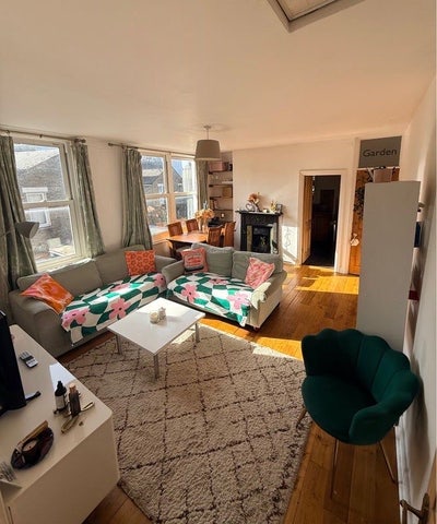 🏡 Small double room in sociable Clapham flat  Main Photo