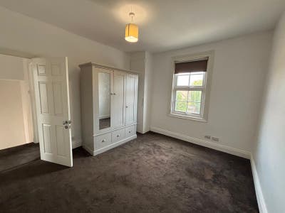 Quality Rooms to Rent – Goodmayes IG3 9QZ Main Photo