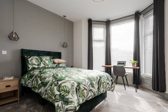 🌴 Stunning Ensuite rooms in gorgeous house FY2 Main Photo