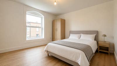 New Furnished Double Rooms in Woolwich SE18 Main Photo