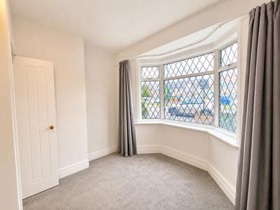 ** Lovely New En Suite Room - All Bills Included! Main Photo